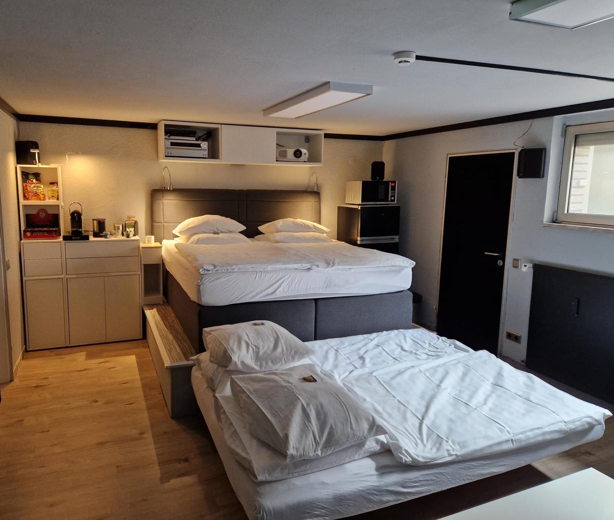 Genhulsen Gapsah-Das Apartment Mit Kino מראה חיצוני תמונה